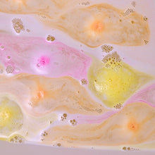 Load image into Gallery viewer, Citrus Splash Mini Bubble Bombs
